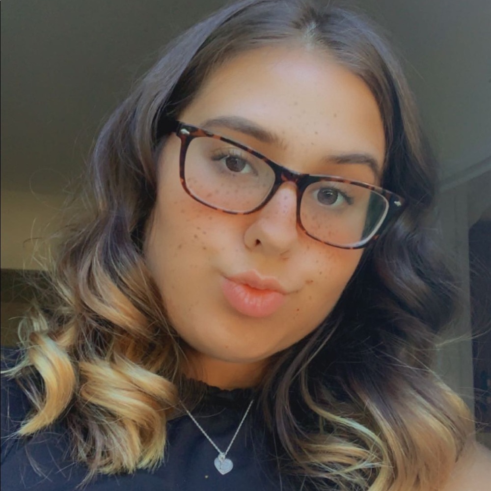 Meet your Posher, Baylee